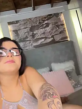 VioletaMaddox online show from March 3, 2026, 7:15 am