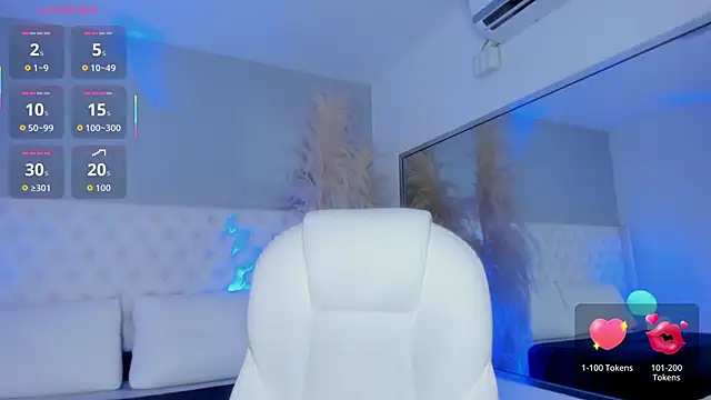 Ebonysweet   online show from April 16, 2026, 7:47 pm