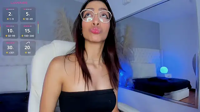 Ebonysweet   online show from April 9, 2026, 8:04 pm