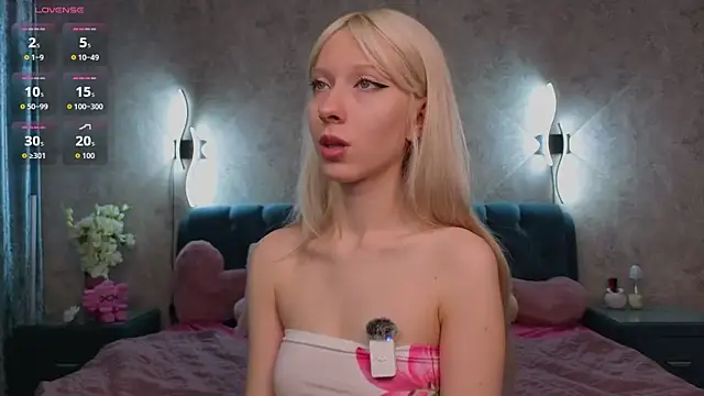 Snapshot of BubugAgaska chatting on November 12, 2025, 7:18 pm BubugAgaska online show from November 12, 2025, 7:18 pm