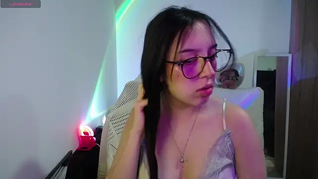 Snapshot of immisssilver chatting on October 7, 2025, 1:50 am immisssilver online show from October 7, 2025, 1:50 am