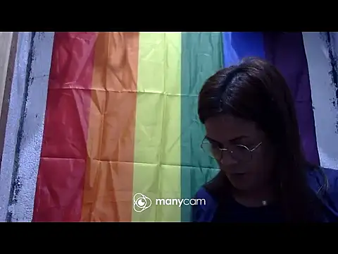 Snapshot of juicycum069 chatting on February 15, 2026, 1:06 am juicycum069 online show from February 15, 2026, 1:06 am