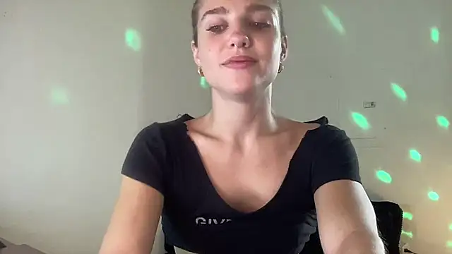 sweetceeme online show from July 29, 2026, 9:47 pm