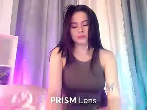 Urasian ladybug online show from March 27, 2026, 4:32 am