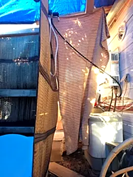 KrystalRoss online show from November 30, 2025, 8:42 pm