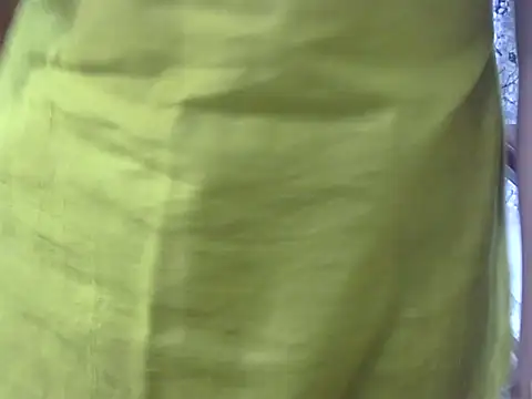 SONIYA 47 online show from November 19, 2025, 7:58 pm