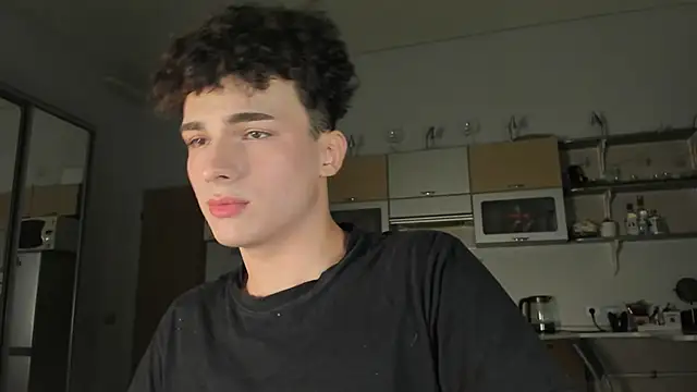 Snapshot of mystic_evan chatting on September 14, 2025, 10:43 pm mystic evan online show from September 14, 2025, 10:43 pm