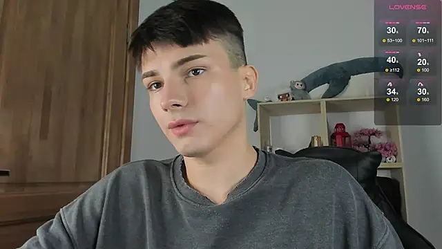 Snapshot of mystic_evan chatting on November 14, 2025, 6:28 am mystic evan online show from November 14, 2025, 6:28 am