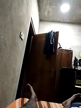 Snapshot of Pogga666 chatting on November 24, 2025, 2:39 pm Pogga666 online show from November 24, 2025, 2:39 pm