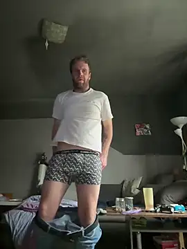 jarda94cz online show from December 19, 2025, 1:13 pm