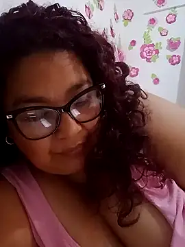 ladytropical1 online show from October 5, 2025, 4:47 am