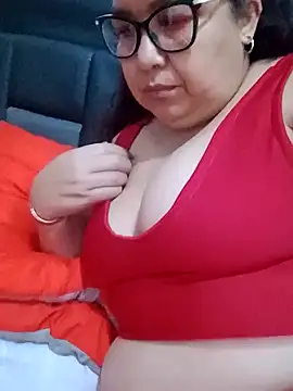 ladytropical1 online show from October 13, 2025, 10:17 am