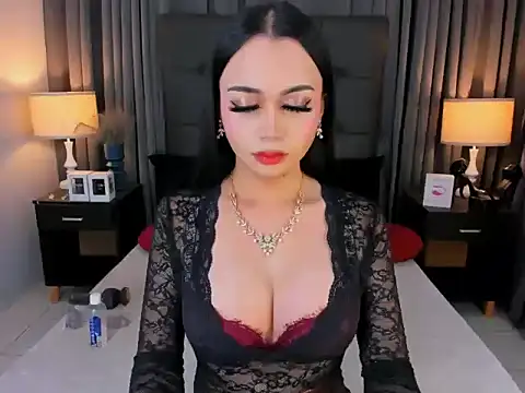MiaMow online show from June 5, 2026, 3:07 pm
