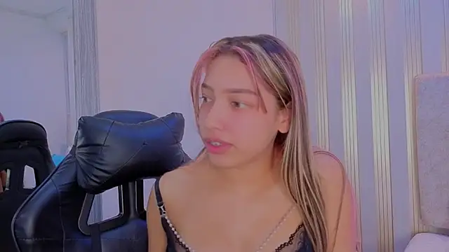 nami sweet  online show from September 27, 2025, 5:24 am