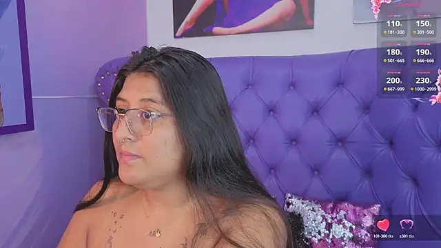 Snapshot of megann__up chatting on June 12, 2026, 3:15 am megann up online show from June 12, 2026, 3:15 am