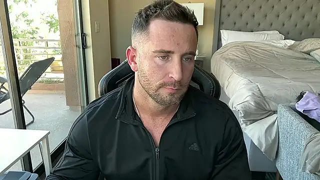 brettmycles28 online show from October 26, 2025, 8:20 pm