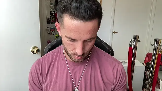 brettmycles28 online show from June 11, 2026, 4:15 pm