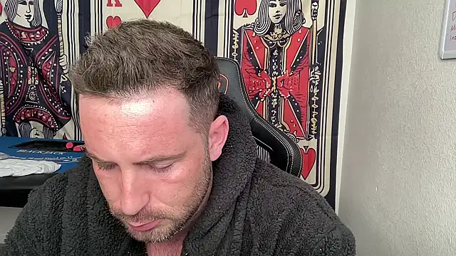 brettmycles28 online show from February 4, 2026, 7:09 pm