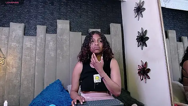 MisRoos online show from March 28, 2026, 2:18 pm