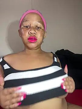 Snapshot of Yellowriider chatting on January 16, 2026, 7:56 am Yellowriider online show from January 16, 2026, 7:56 am