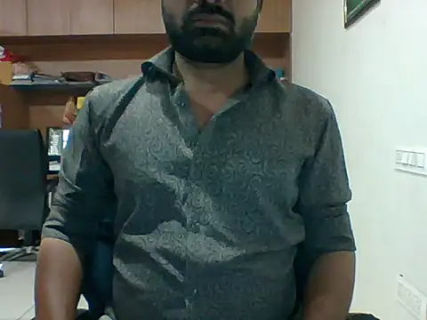 Snapshot of autophile-indian chatting on November 22, 2025, 7:29 am autophile-indian online show from November 22, 2025, 7:29 am