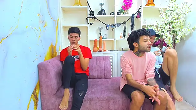 Bvlgar Guys online show from September 19, 2025, 8:35 pm
