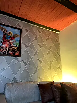 Alisse taylor2 online show from November 13, 2025, 11:47 am