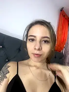 karla-thomsom10 online show from September 11, 2025, 10:21 pm