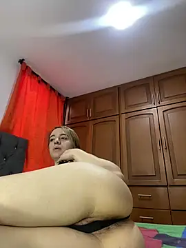 karla-thomsom10 online show from February 10, 2026, 10:20 pm