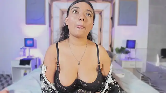 scarlet dh online show from December 4, 2025, 8:24 am