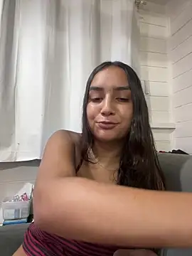 hannahhotwife online show from February 17, 2026, 9:12 pm