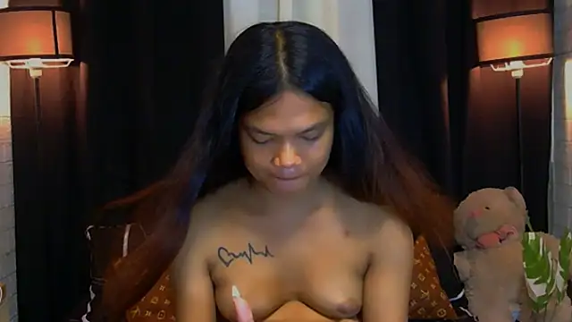 Morena cockts online show from September 19, 2025, 6:06 am