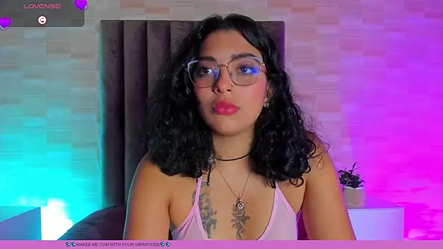 Snapshot of Sabrina_Cook chatting on October 19, 2025, 12:52 pm Sabrina Cook online show from October 19, 2025, 12:52 pm