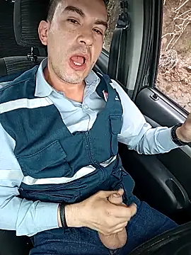 Snapshot of Blackaxes chatting on November 12, 2025, 4:55 pm Blackaxes online show from November 12, 2025, 4:55 pm