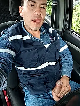 Snapshot of Blackaxes chatting on February 10, 2026, 9:47 pm Blackaxes online show from February 10, 2026, 9:47 pm