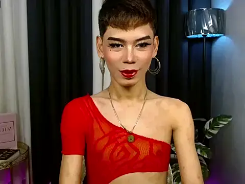 MissTransStella69 online show from September 19, 2025, 1:48 pm