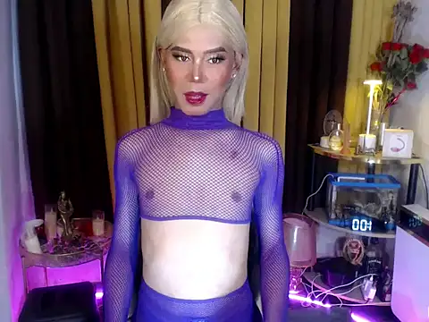 MissTransStella69 online show from July 3, 2026, 4:57 pm