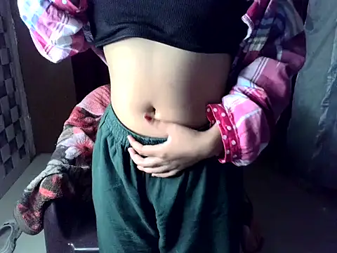 Snapshot of Beautiful_ladki chatting on November 12, 2025, 1:32 am Beautiful ladki online show from November 12, 2025, 1:32 am