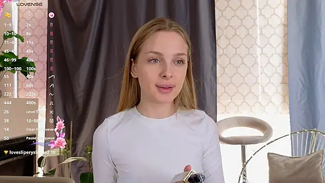 CindyGreen online show from November 18, 2025, 6:28 am