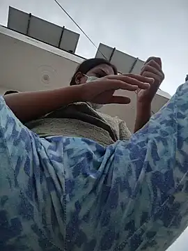 HOTSEXY KAVYA online show from July 5, 2026, 6:31 am