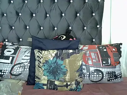 BIG BOOBSxXxX online show from January 10, 2026, 5:52 pm