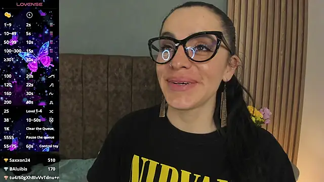 Snapshot of IsisNoir chatting on April 9, 2026, 1:07 am IsisNoir online show from April 9, 2026, 1:07 am