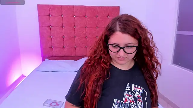 Snapshot of mishell_lovely chatting on February 27, 2026, 12:16 pm mishell lovely online show from February 27, 2026, 12:16 pm