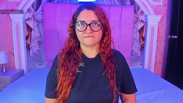 Snapshot of mishell_lovely chatting on February 3, 2026, 12:54 pm mishell lovely online show from February 3, 2026, 12:54 pm