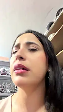 Snapshot of GiaDuque chatting on July 23, 2026, 1:19 pm GiaDuque online show from July 23, 2026, 1:19 pm