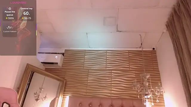 MariyaNovaki online show from December 18, 2025, 12:09 pm