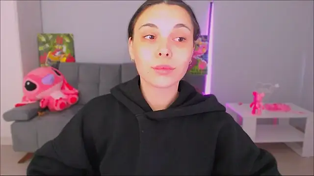 queenofthesense  online show from October 2, 2025, 6:39 am