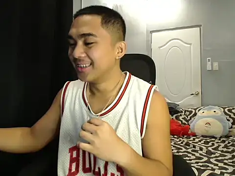 Snapshot of pinoyAdrianneXXX chatting on October 3, 2025, 12:36 am pinoyAdrianneXXX online show from October 3, 2025, 12:36 am