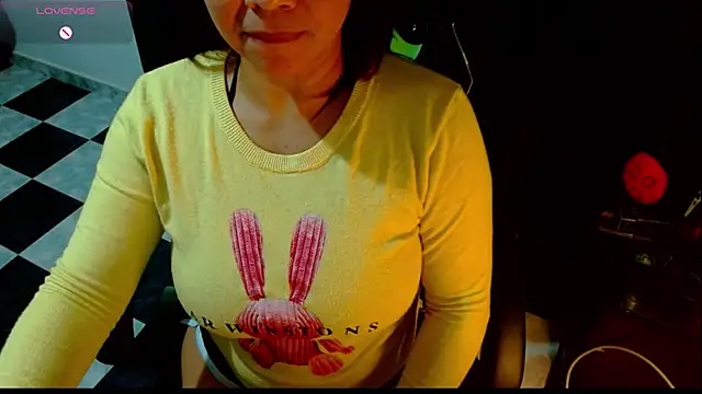 hiilarybrown online show from July 30, 2026, 2:10 am