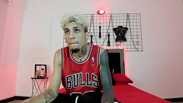 kasandrandliam online show from September 20, 2025, 3:33 am